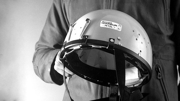 Wearing a helmet: yes… but why?