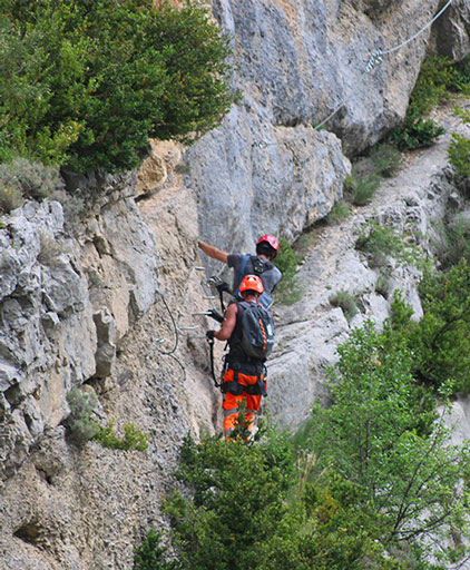 Un chantier "grandeur nature" dans les via ferrata de la Dr&ocirc;me