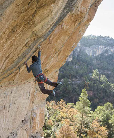 TROVARE L'EQUILIBRIO: LA VISIONE ISPIRATRICE DI CHRIS SHARMA SULLA VITA