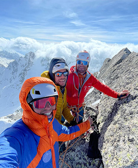 Premi&egrave;re ascension dans le Val Bregaglia - Face nord de la Punta Pioda