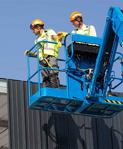 Piattaforme di lavoro aeree: un'altra maniera di lavorare in altezza