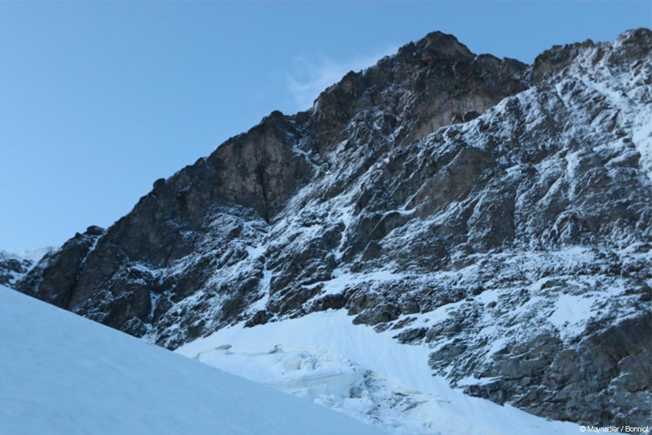 L'attaque de la face nord de la Meige © Maynadier / Bonniot