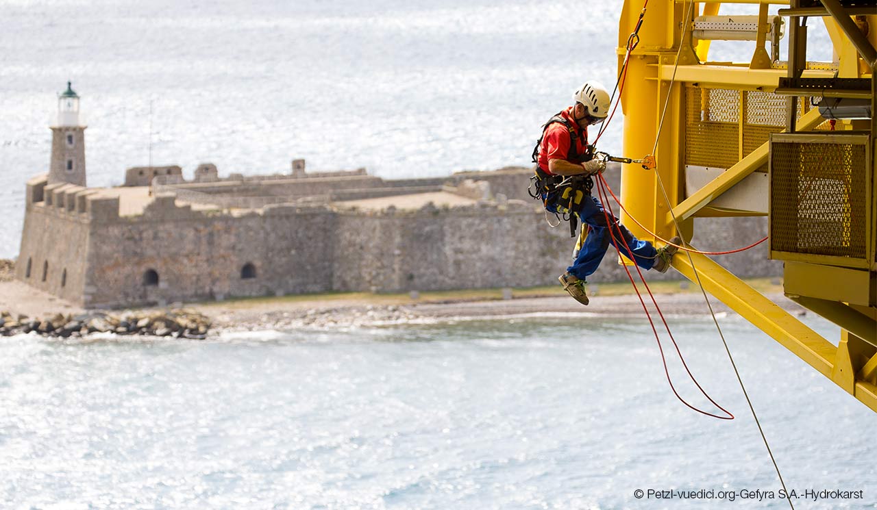 Petzl-vuedici.org-Gefyra SA-Hydrokarst