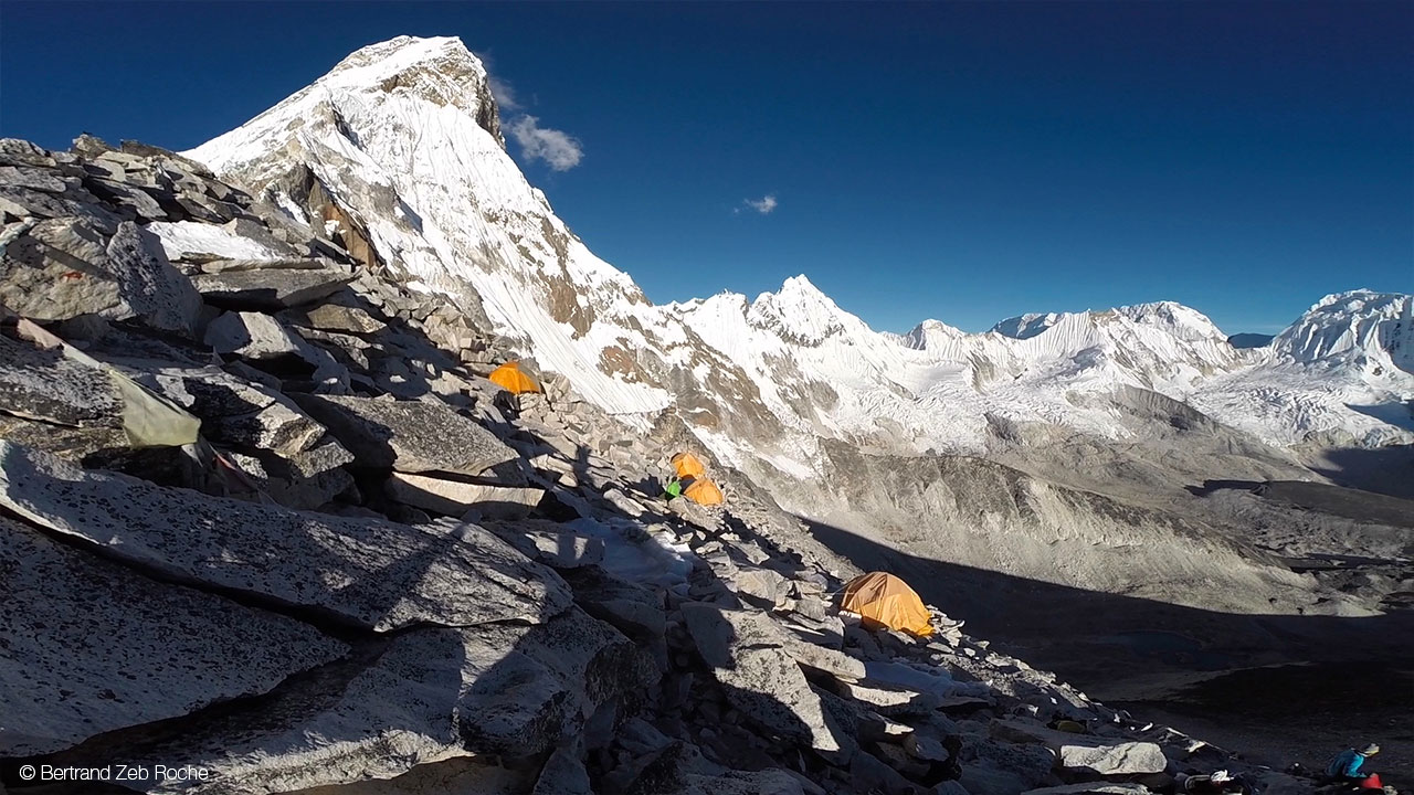 Paralpinisme à l’Ama Dablam avec Bertrand Zeb Roche et Jean-Michel Bacou