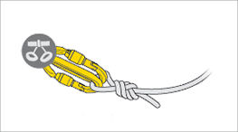 Connexion d'une corde au harnais