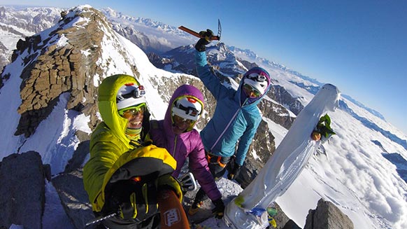 Video screenshot:Tour del Gran Paradiso: circumnavigating "paradise" on skis